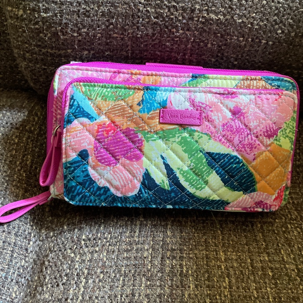 Vera Bradley wallet/crossbody